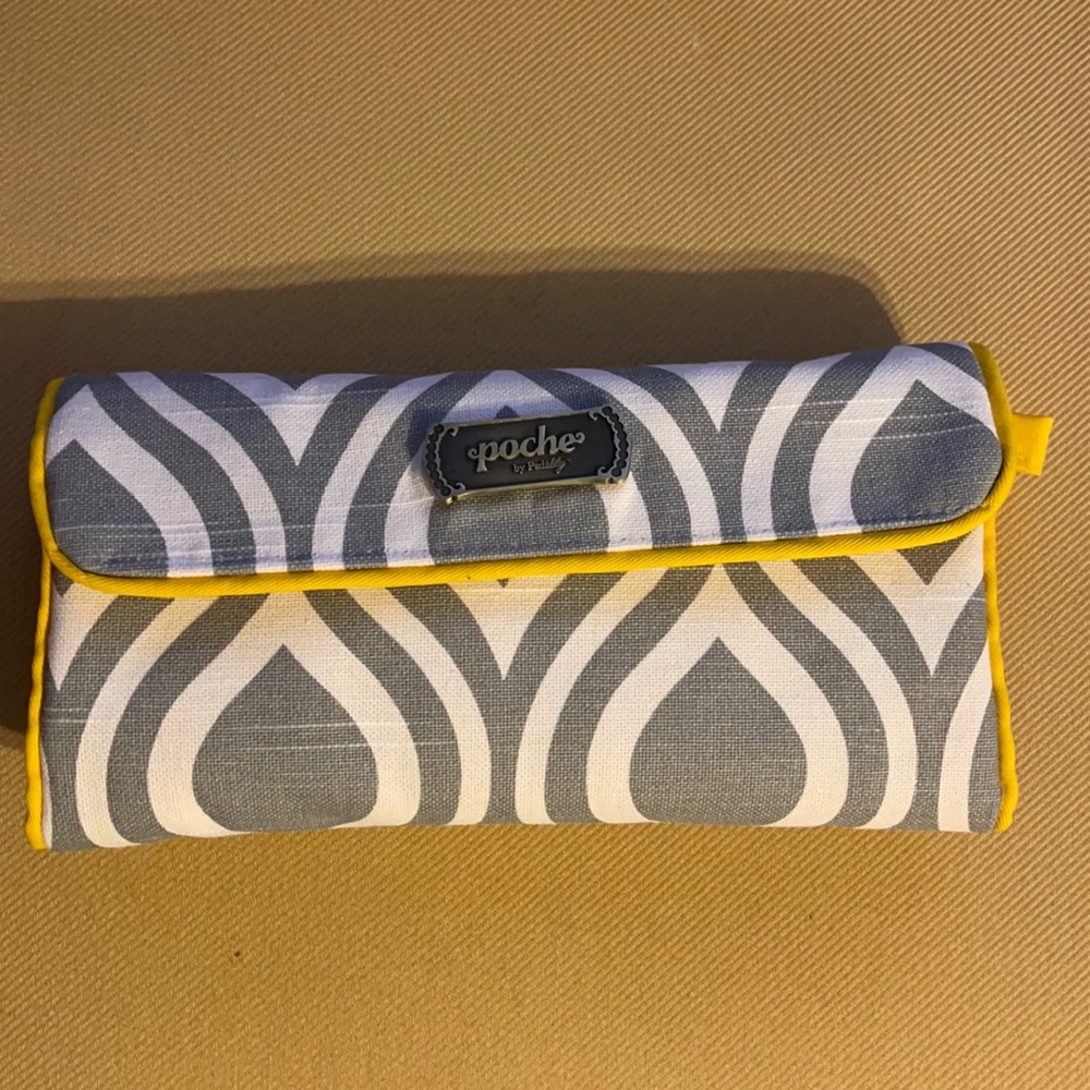 UNUSED Padalily Diaper Clutch